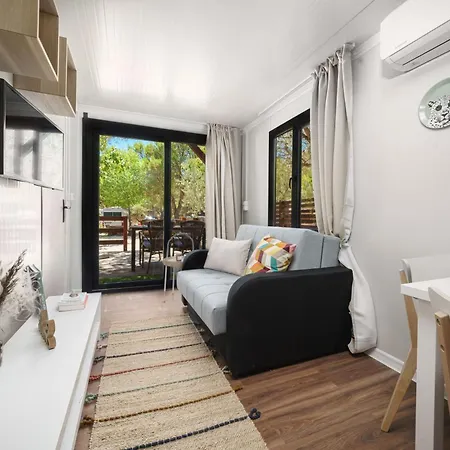 Mobile Homes Vrata Krke * Lozovac