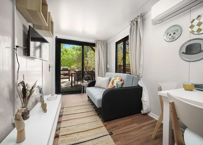 Mobile Homes Vrata Krke * Lozovac